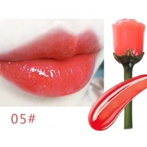 Splendid Rose Long-lasting Lip Gloss (05)